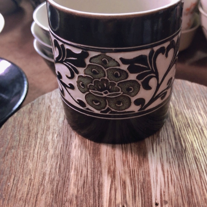 磁州窑纯手工黑刻茶杯有瑕