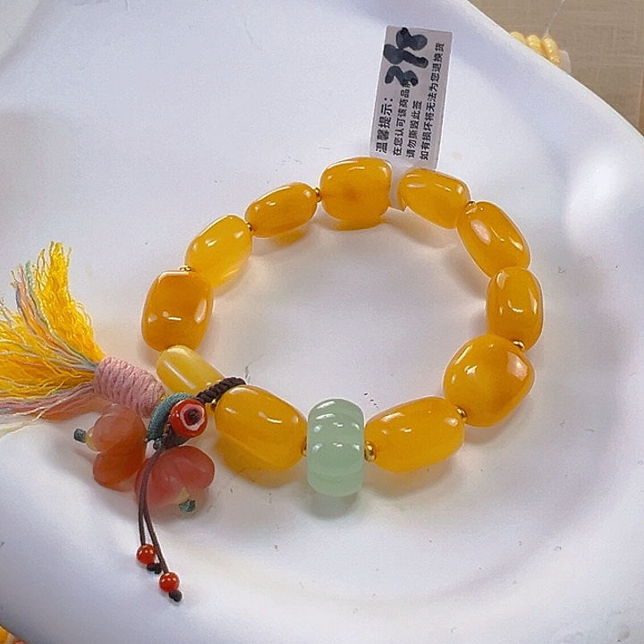 蜜蜡手串未镶嵌鸡油黄