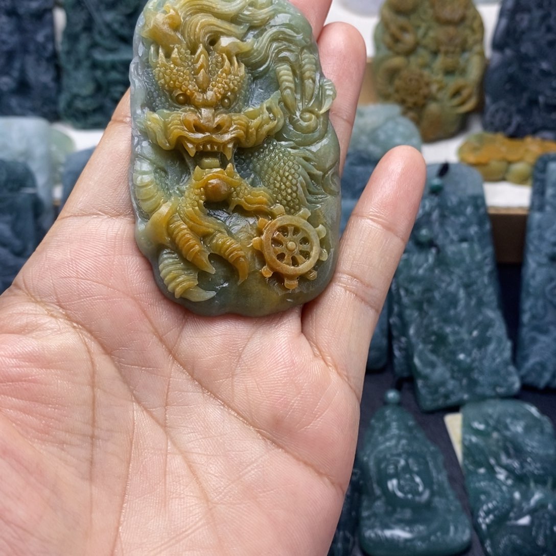 未镶嵌定制翡翠翡翠