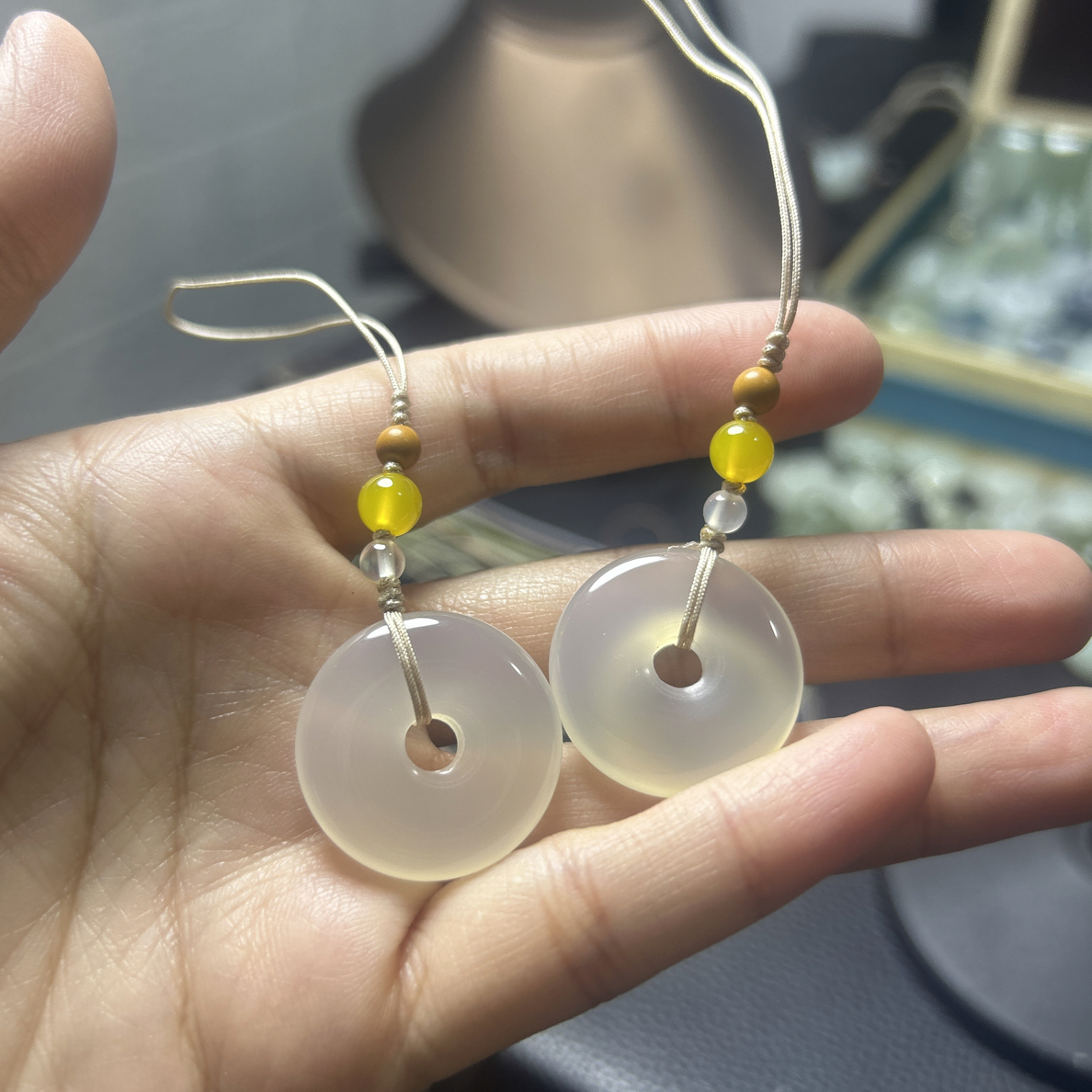 玉佛吊坠女镶嵌冰种玛瑙玉髓玛瑙平安扣手机挂