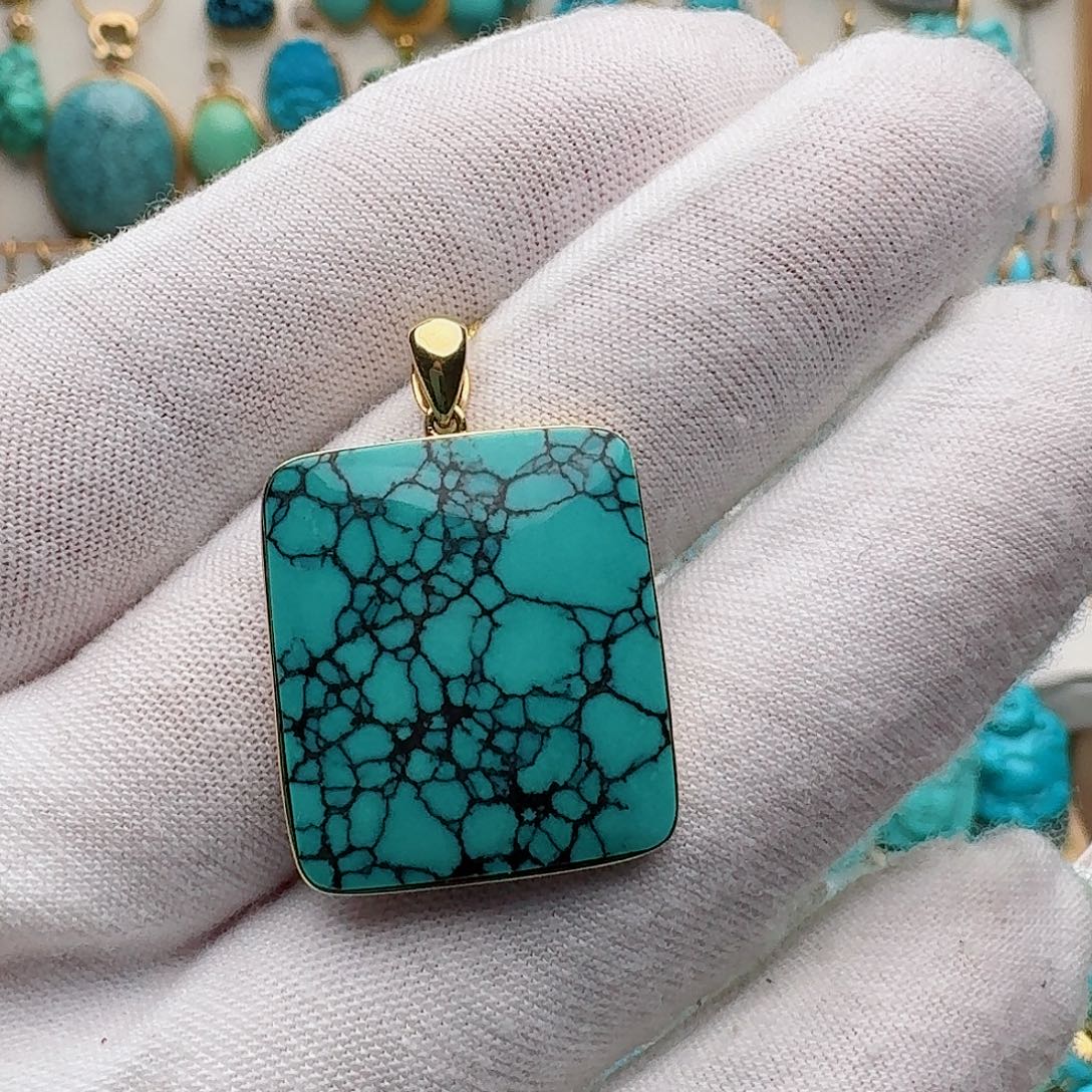 绿松石18K金镶嵌颈饰