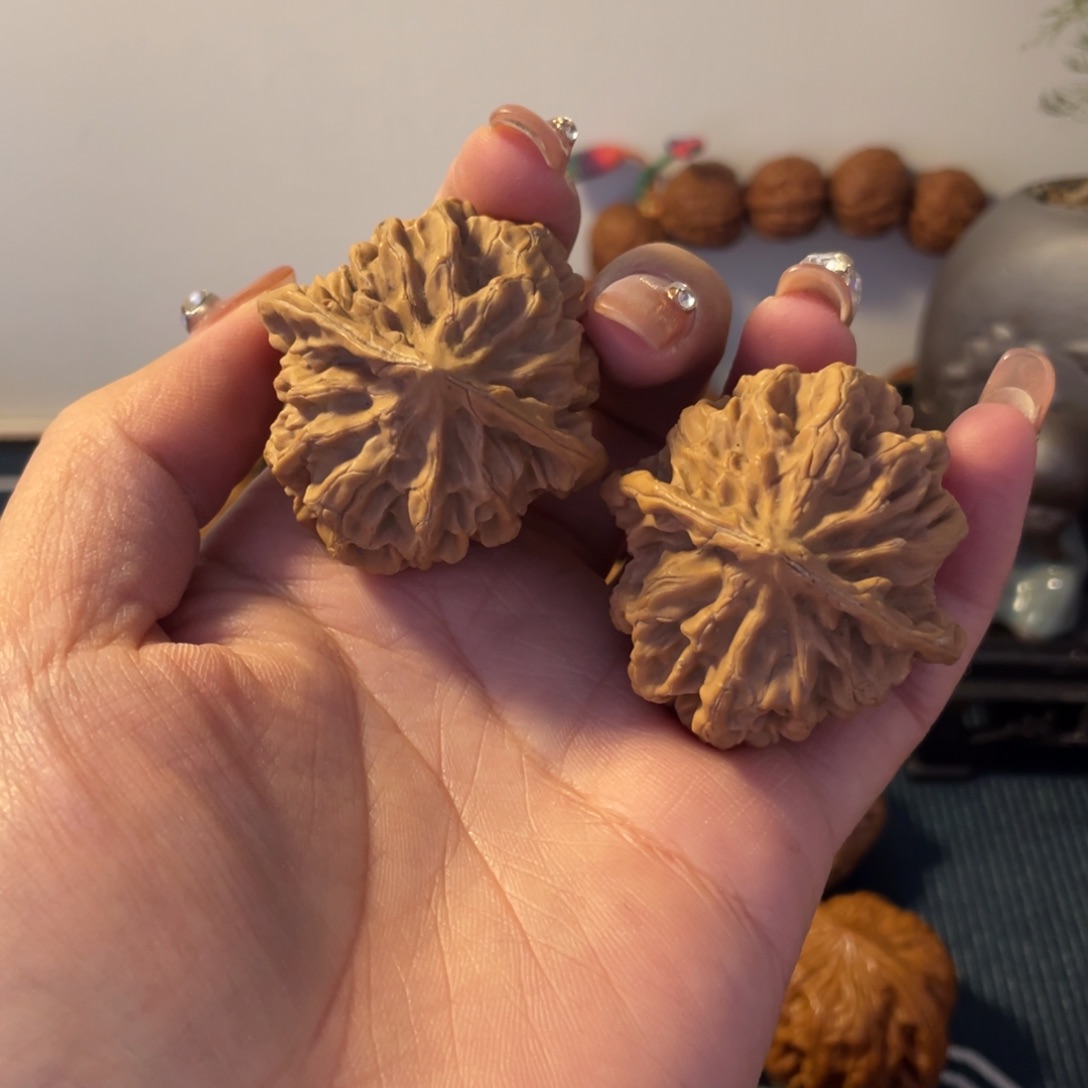 文玩核桃吊坠帝王42