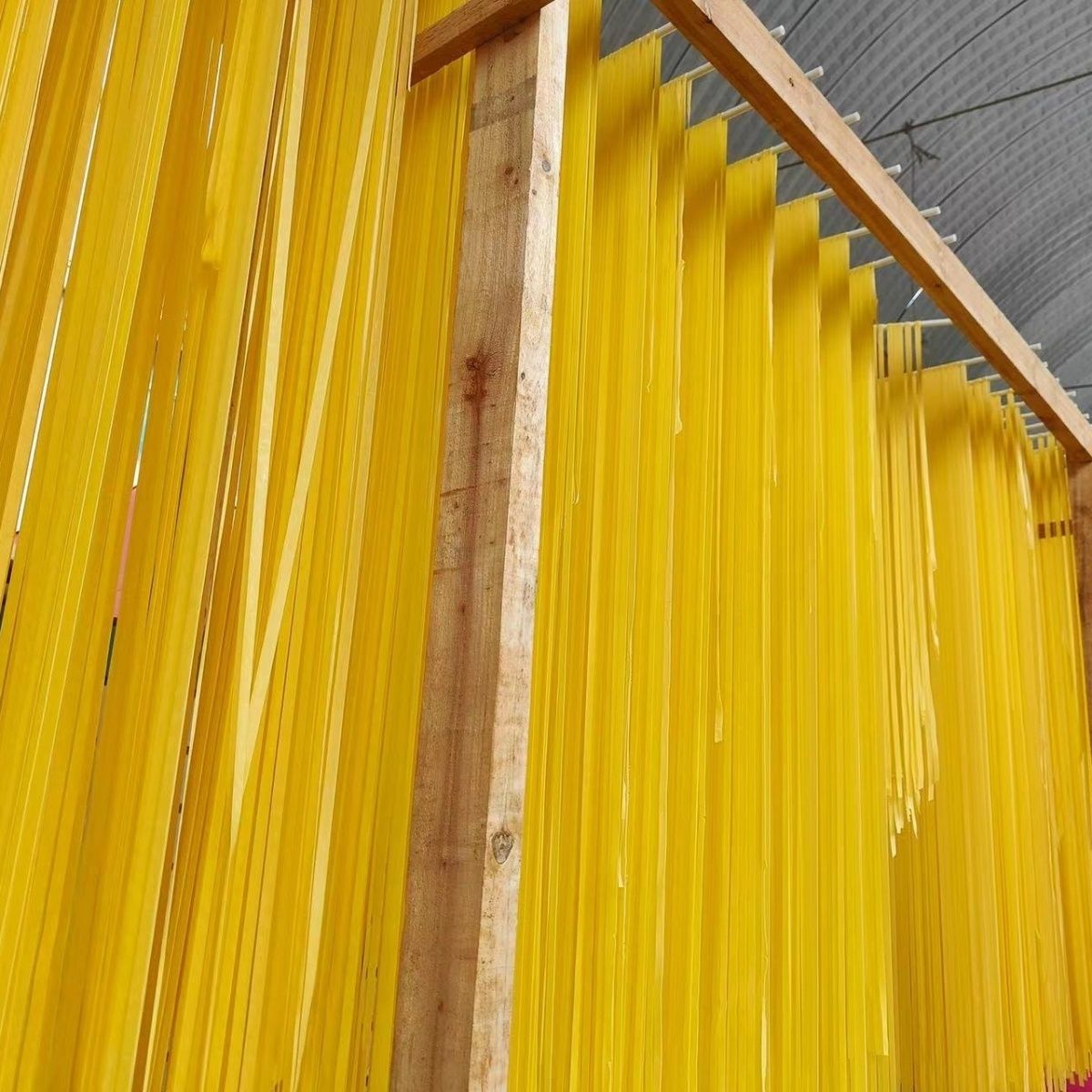 正宗鸡蛋面条手工粗粮面条可用于火锅麻辣烫