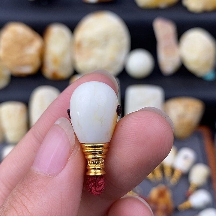 琥珀未镶嵌裸石12三通c643