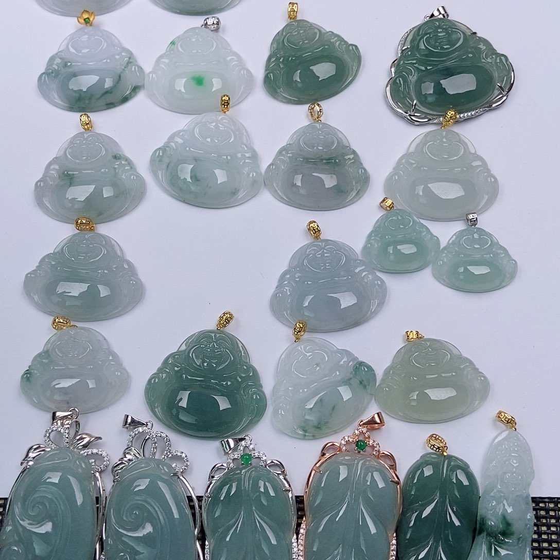 翡翠颈饰未镶嵌翡翠
