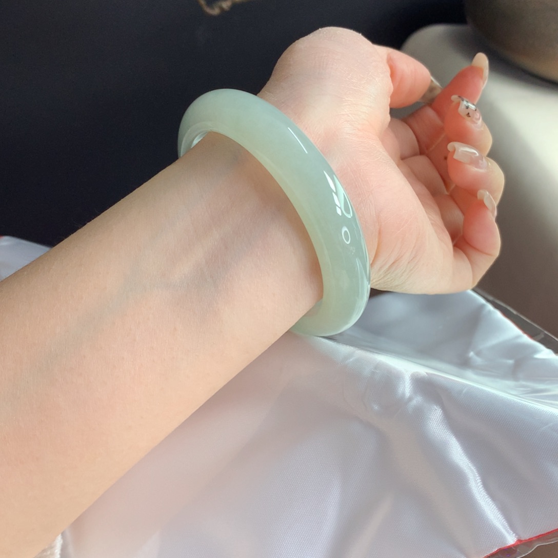 翡翠手镯未镶嵌（25号）