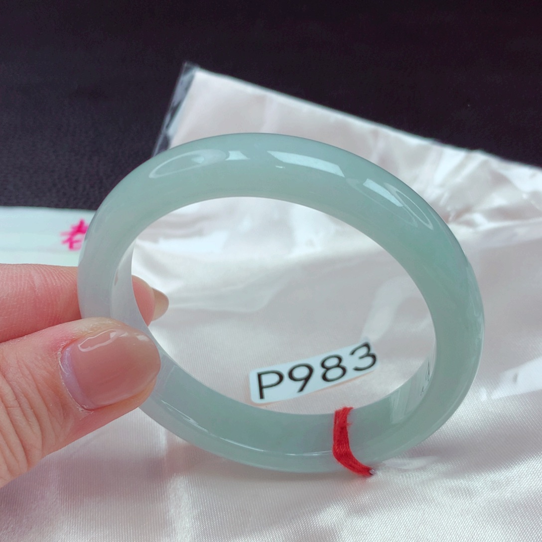 翡翠手镯未镶嵌手镯88