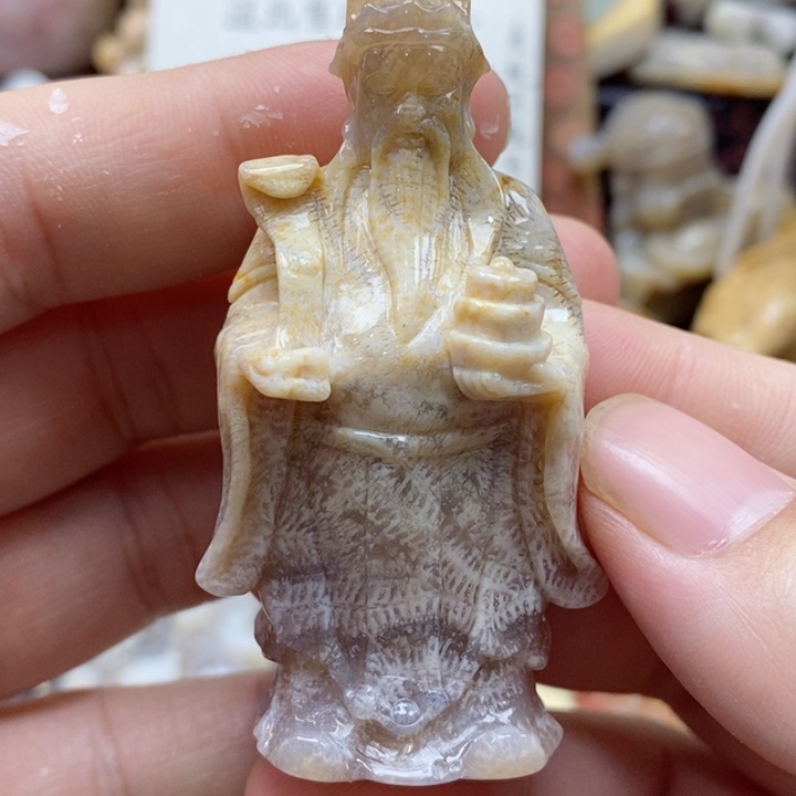 石英质玉颈饰未镶嵌