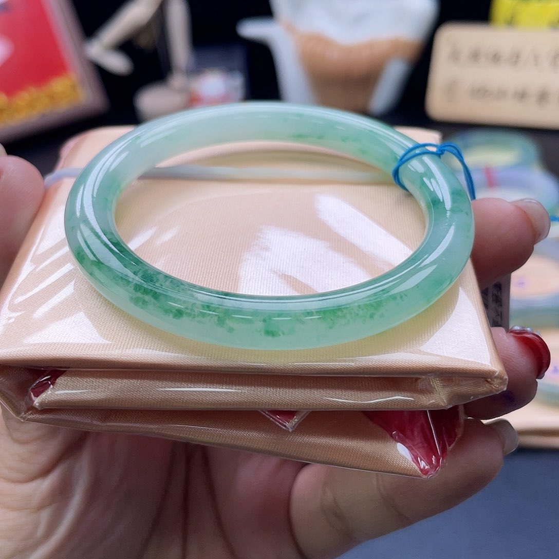 未镶嵌手镯翡翠17号