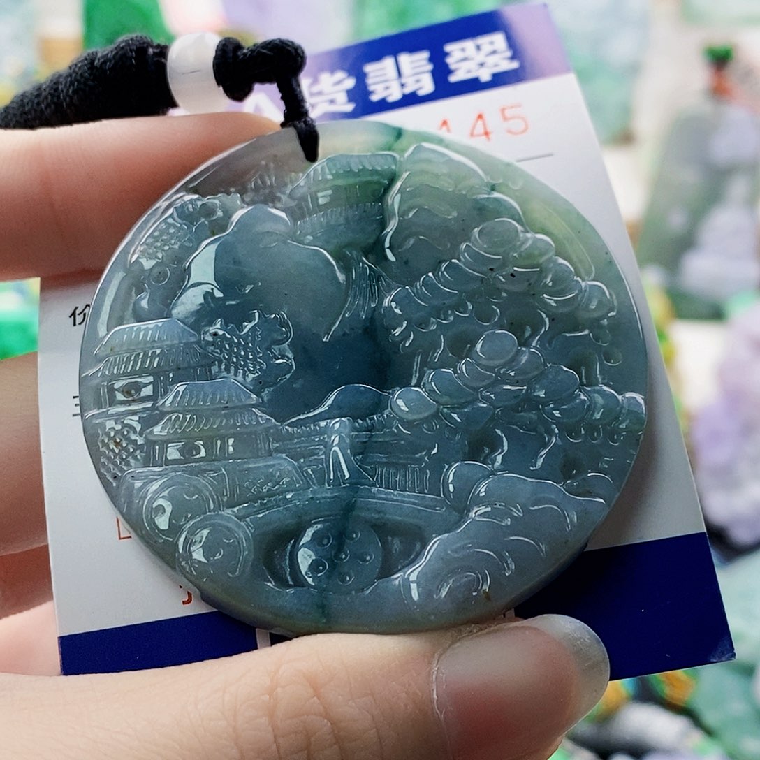 吊坠(不含链)未镶嵌翡翠