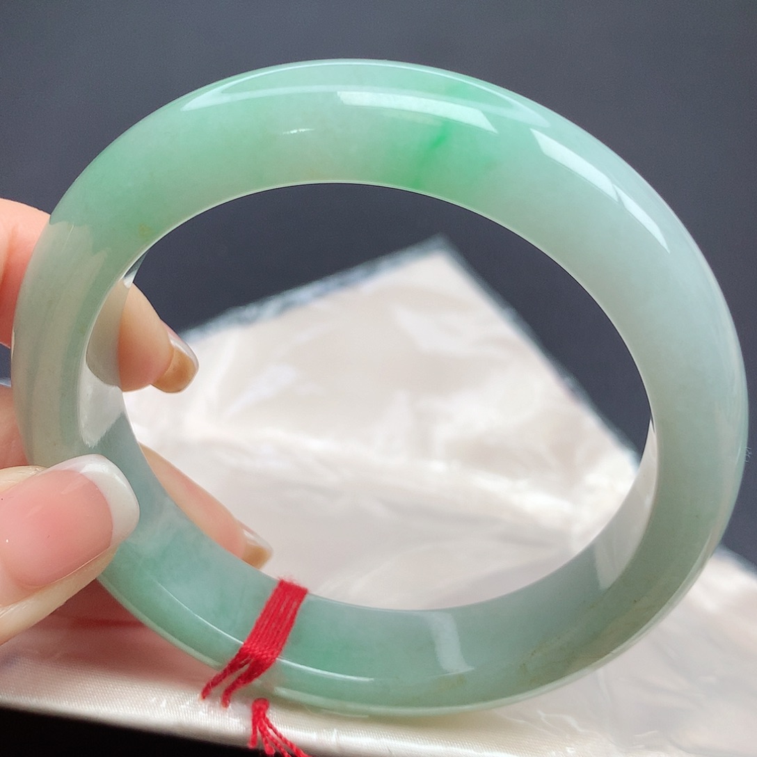 翡翠手镯未镶嵌06n n n n n n n