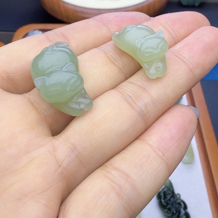 锦***.和田玉（糖玉）未镶嵌车挂