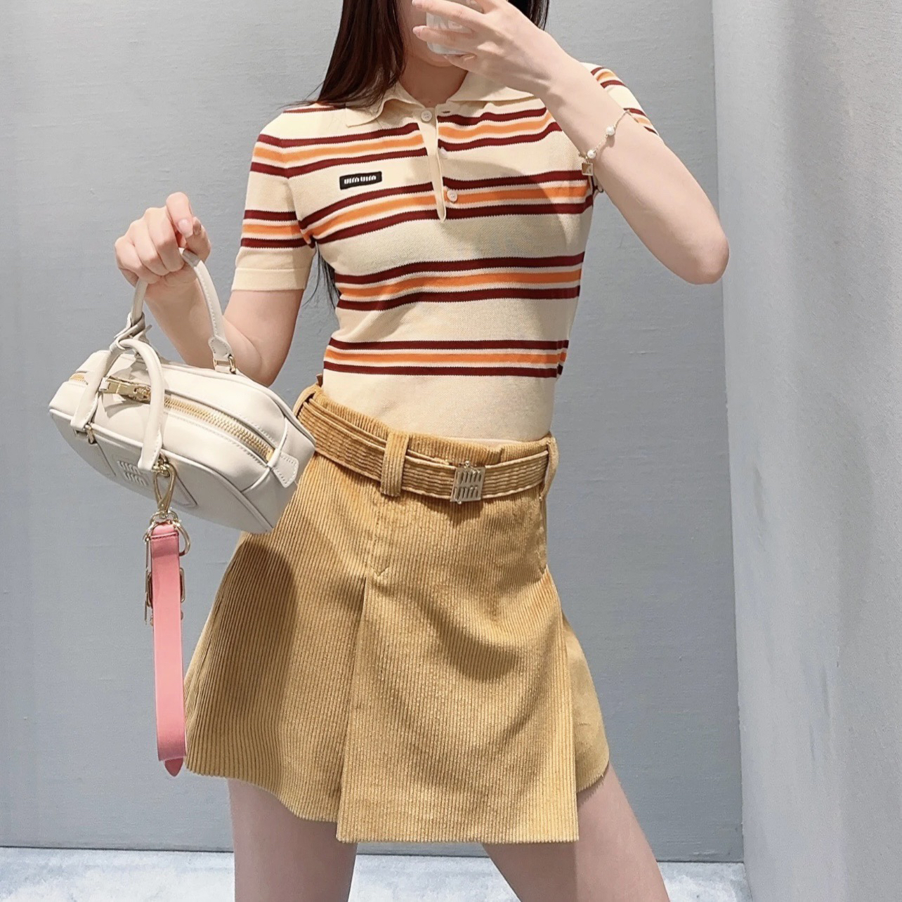 未使用 MIU MIU/缪缪 tem245 24SS纯色徽标系带休闲短裙 36码 棉