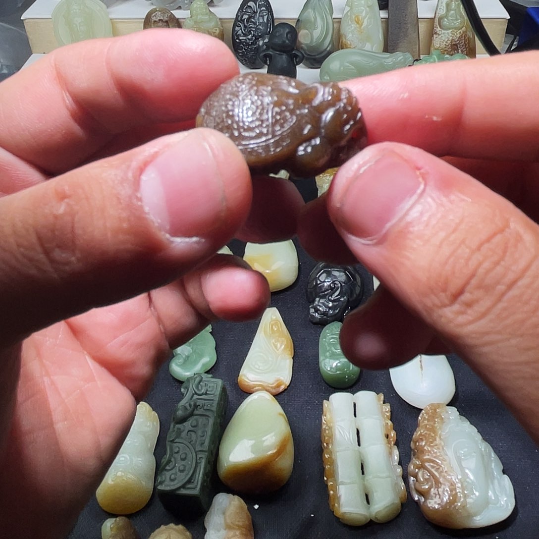 和田玉颈饰未镶嵌