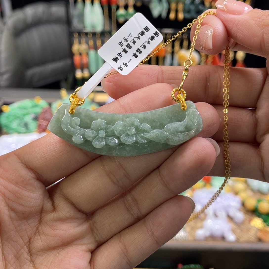 翡翠颈饰未镶嵌代编织