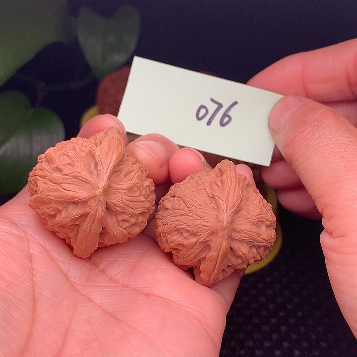 【闪购商品】把件文玩核桃38.5宫灯瑕疵076
