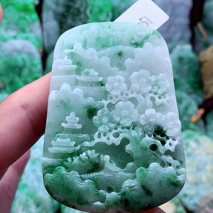 翡翠吊坠(不含链)未镶嵌