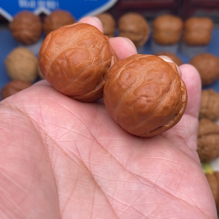 文玩核桃把件水晶蟾