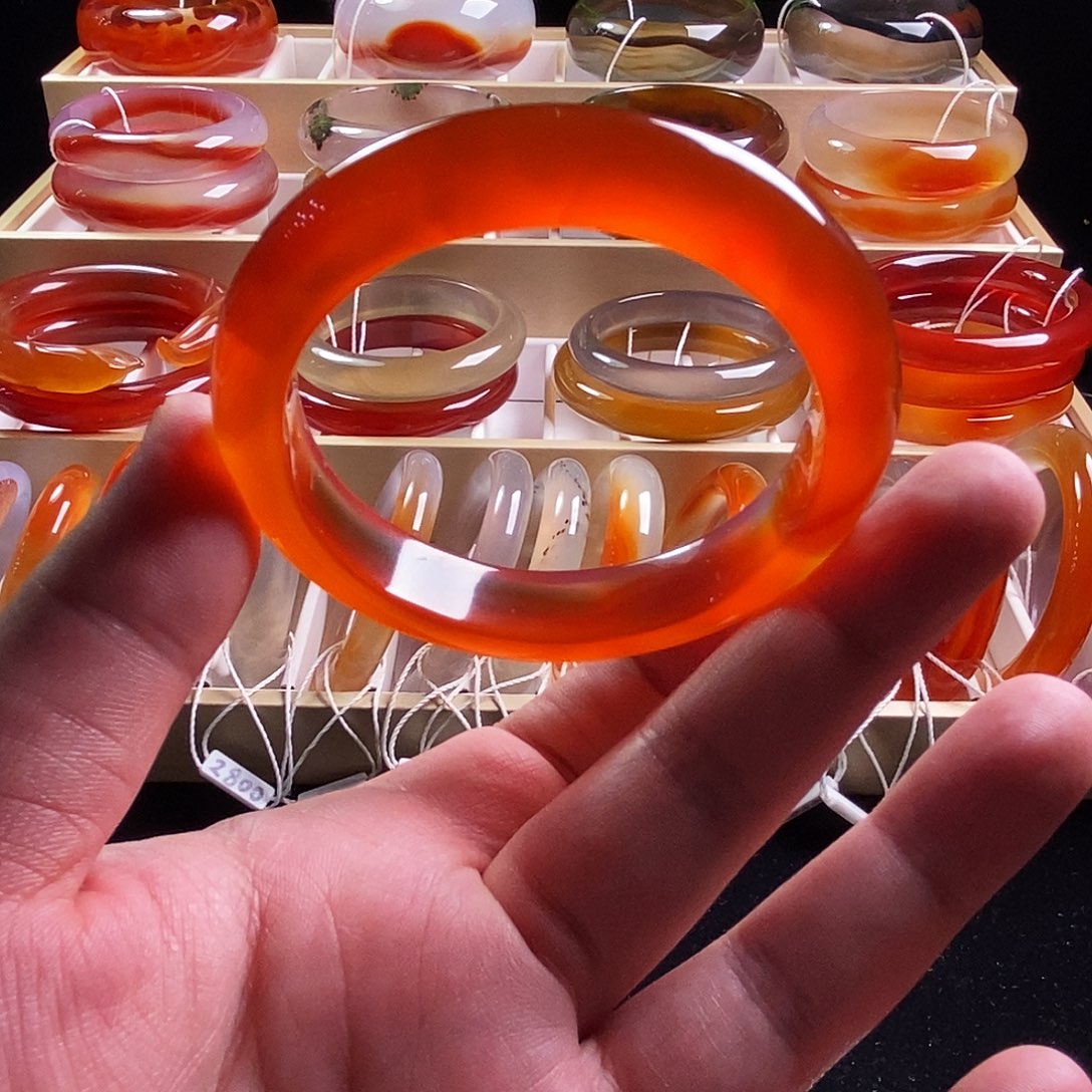 玛瑙/玉髓未镶嵌手镯