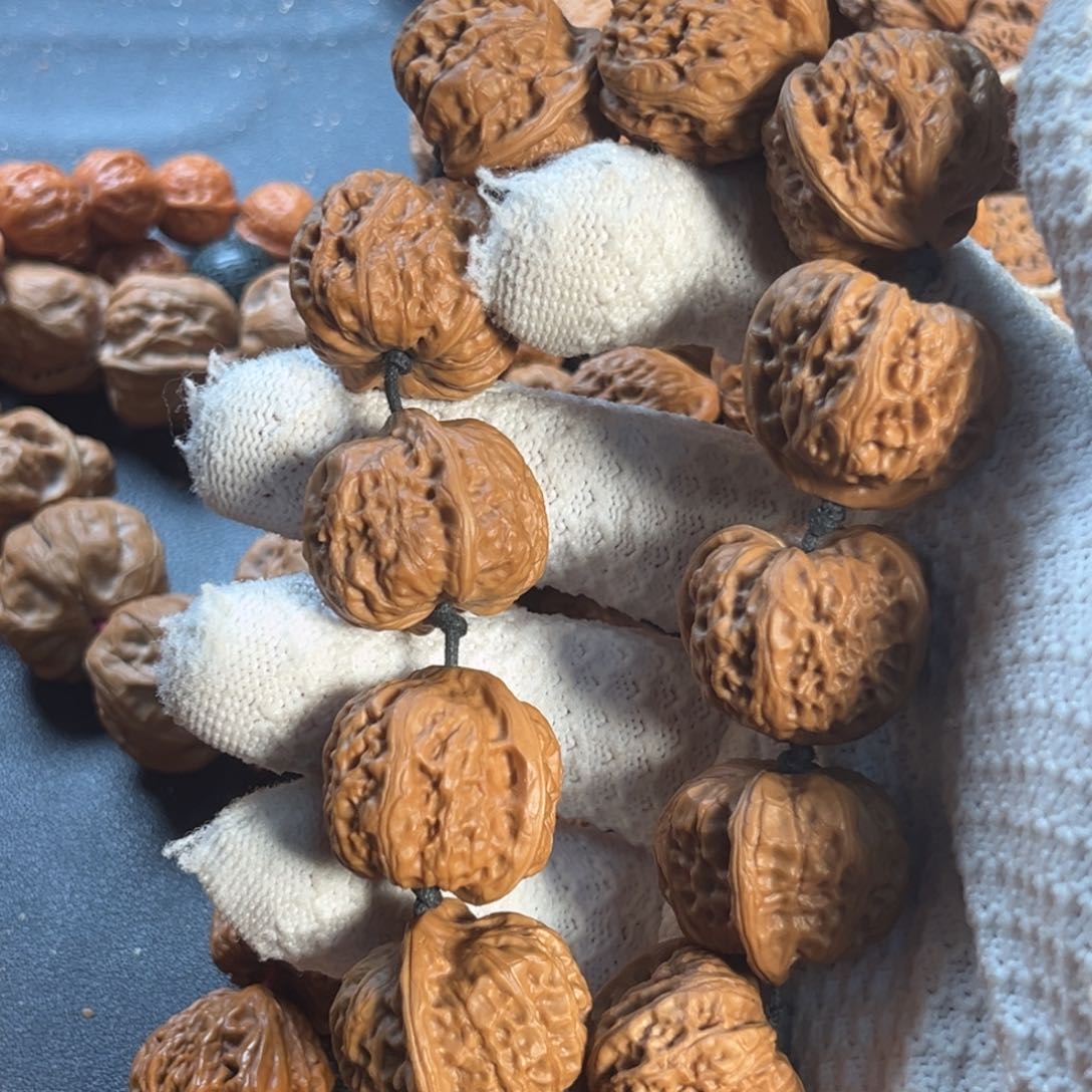 桃核手串起**角元宝核桃