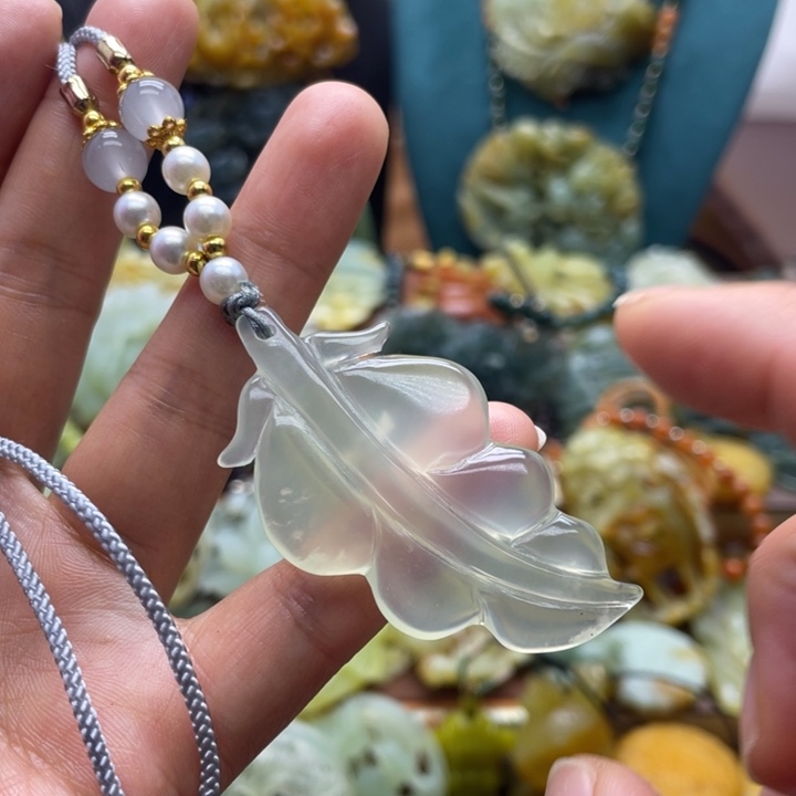 蛇纹石玉合金颈饰