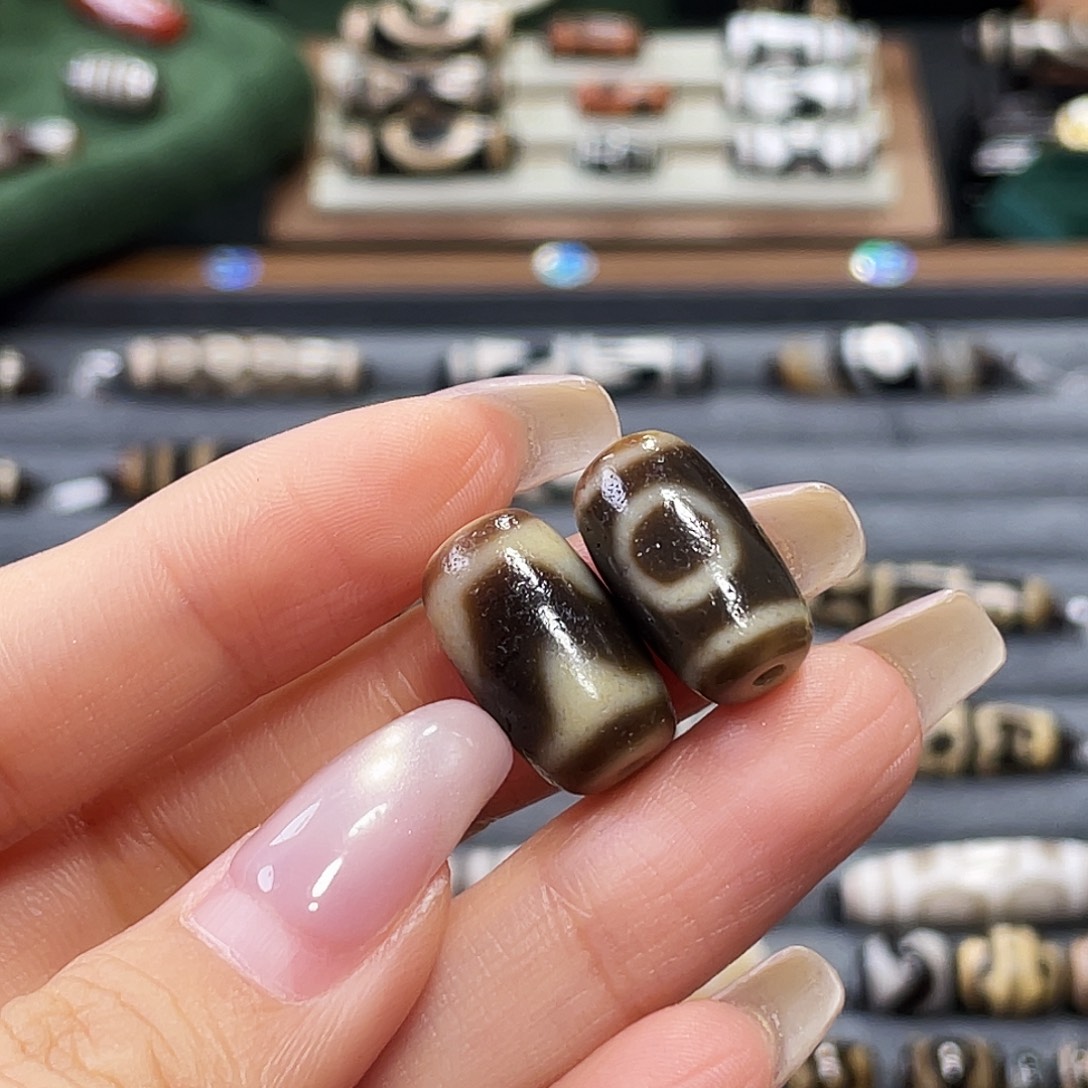 登***！玛瑙/玉髓未镶嵌珠宝半成品