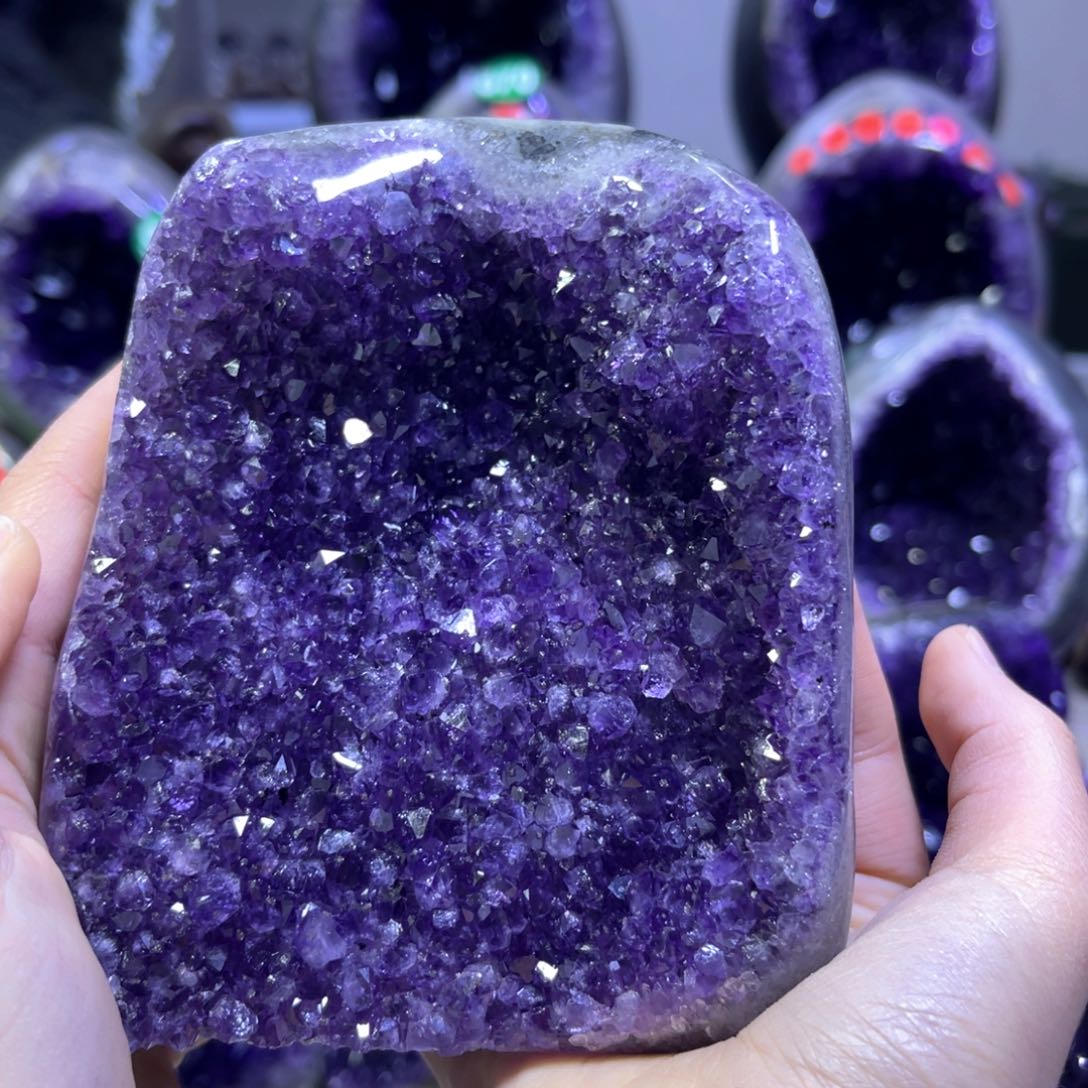 紫晶摆件未镶嵌紫水晶