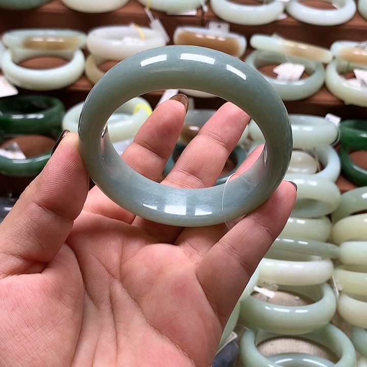 【闪购商品】和田玉手镯未镶嵌