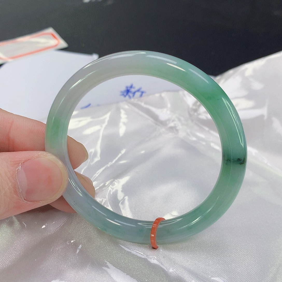 翡翠手镯未镶嵌024缅甸天然翡翠A货