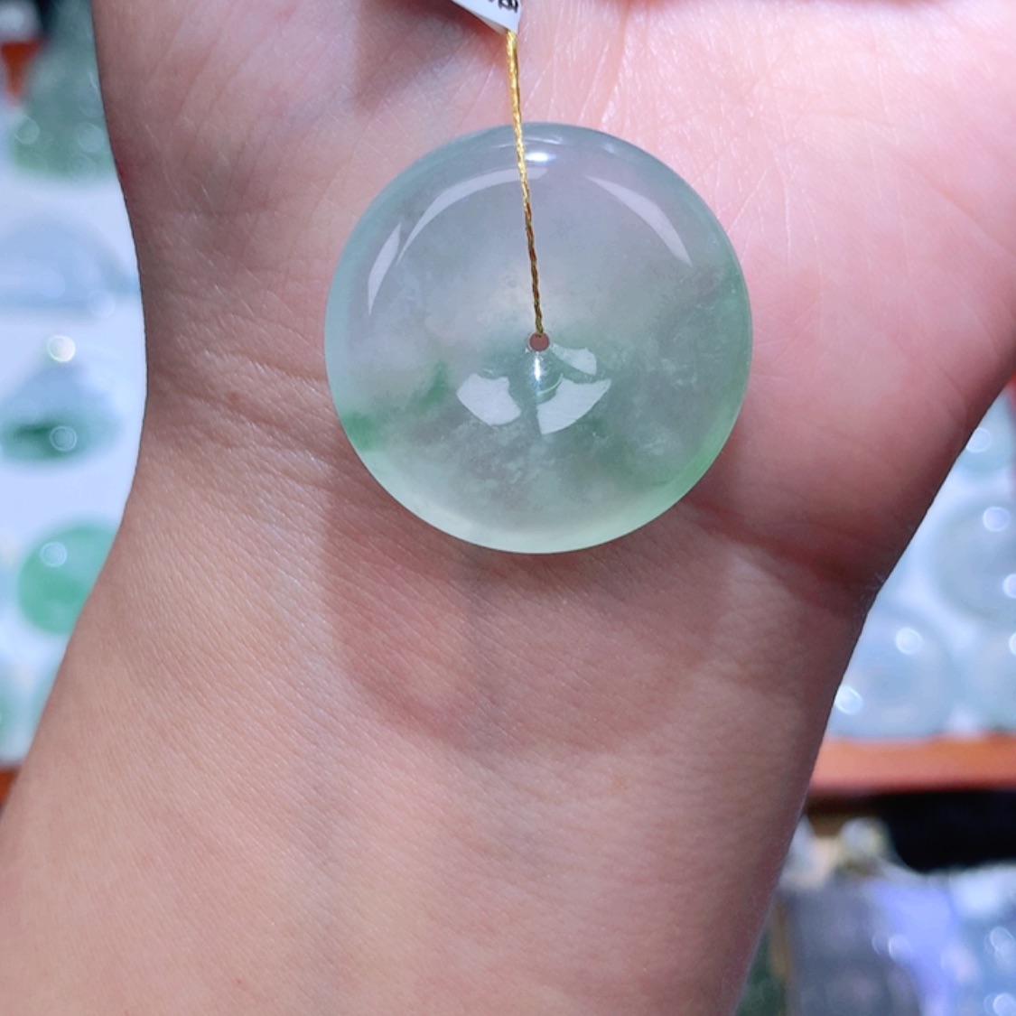 【闪购商品】翡翠颈饰未镶嵌平安扣