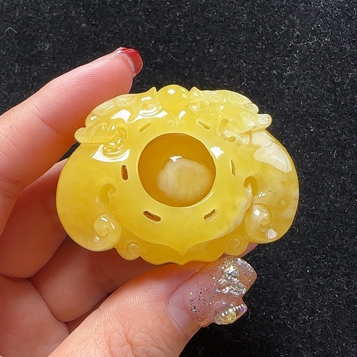 蜜蜡珠宝奇石未镶嵌