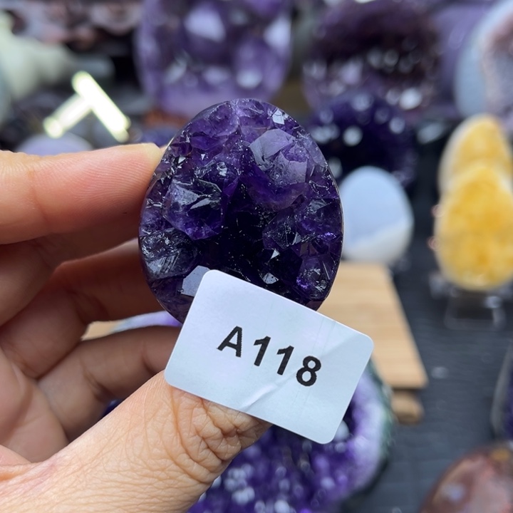 未镶嵌水晶大型摆件（非配饰）