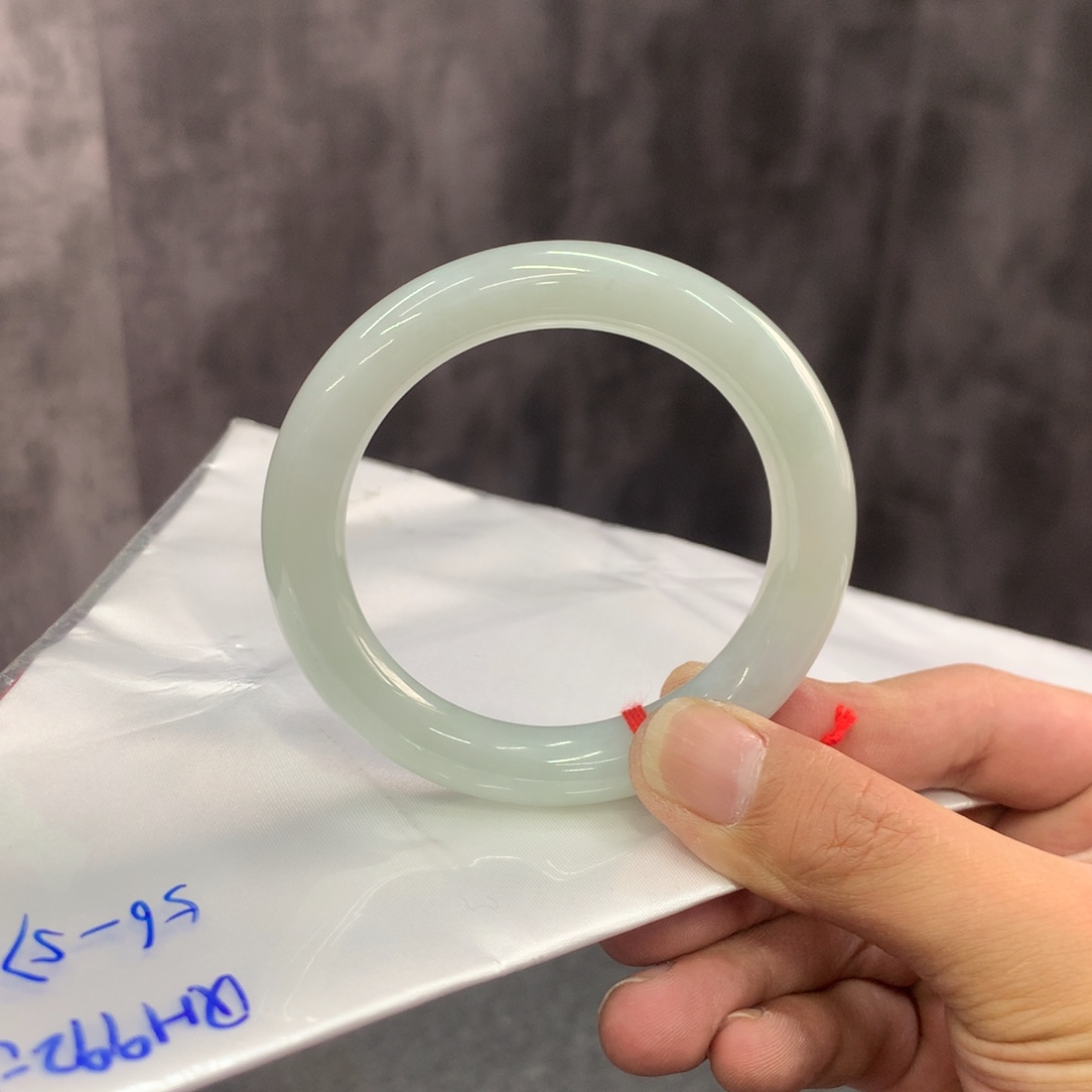 翡翠未镶嵌手镯未镶嵌翡翠