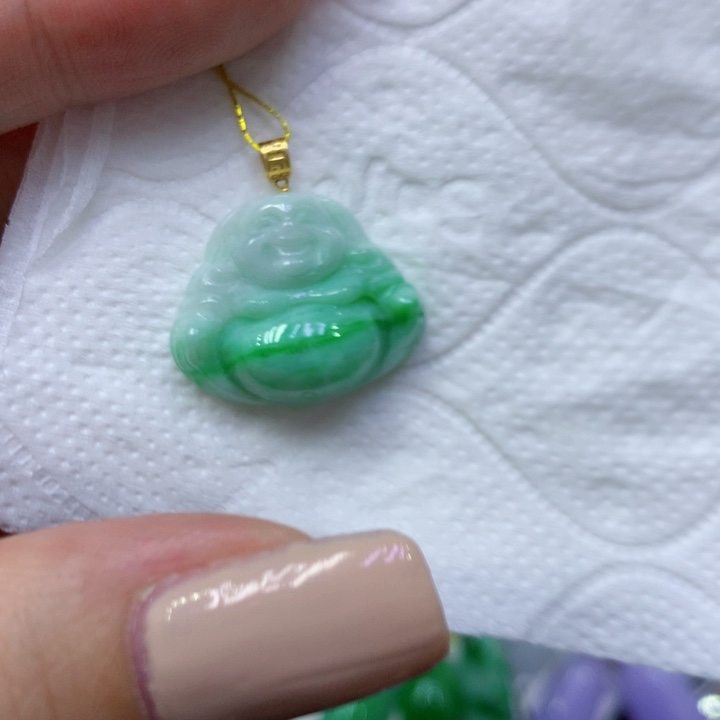 颈饰18K金镶嵌翡翠