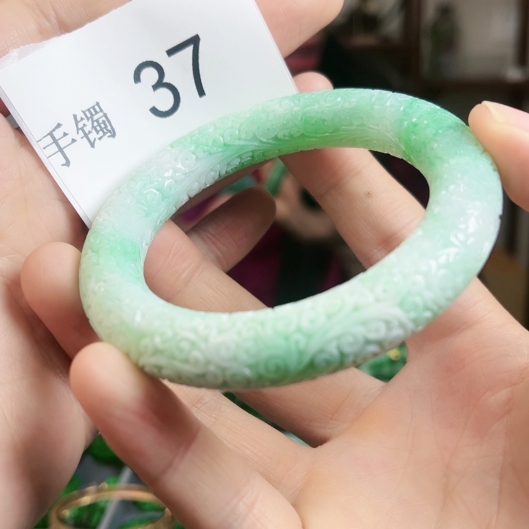 翡翠手镯未镶嵌手镯58.5