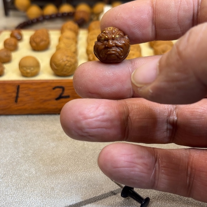 吊坠猴头核桃嗯？我们也在开会