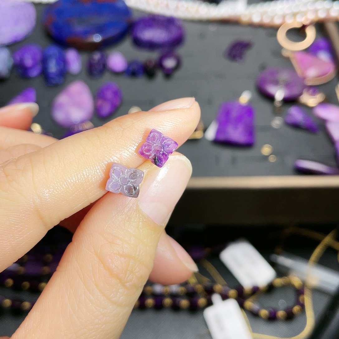 苏纪石（舒俱来）耳钉银S925镶嵌