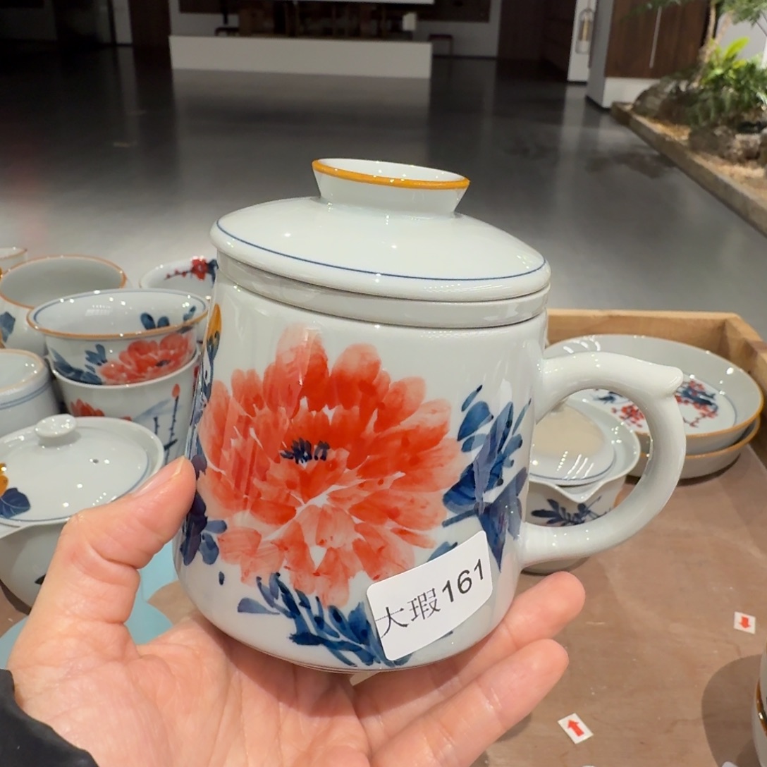 釉下手绘茶具微瑕