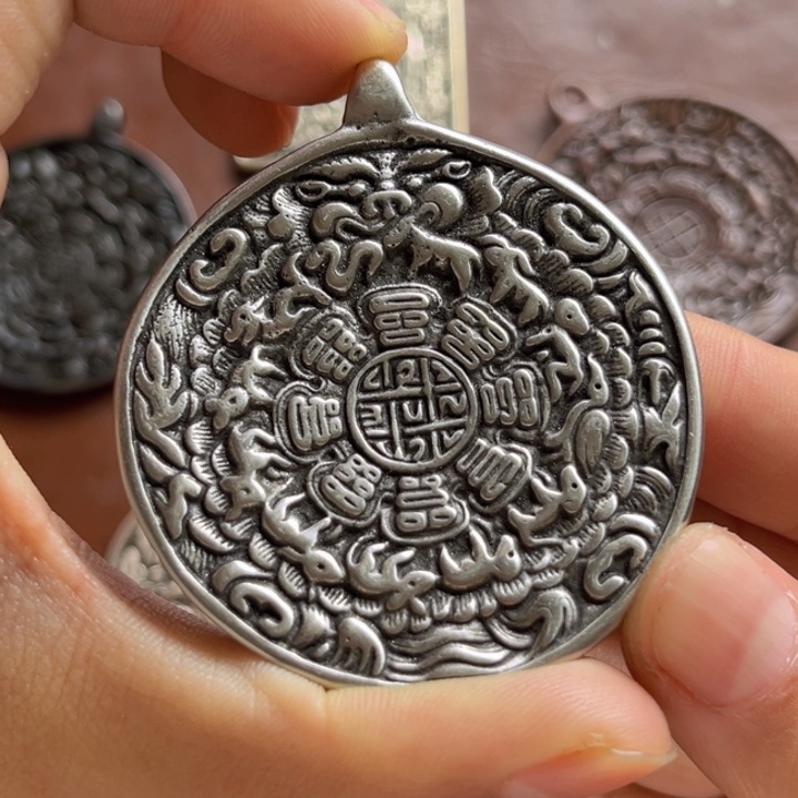 颈饰琉璃汤喜欢的朋友