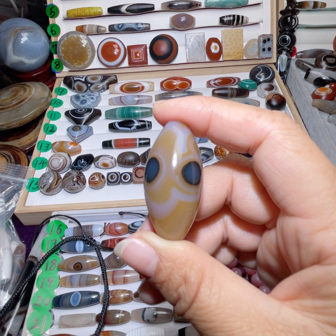 玛瑙/玉髓颈饰未镶嵌