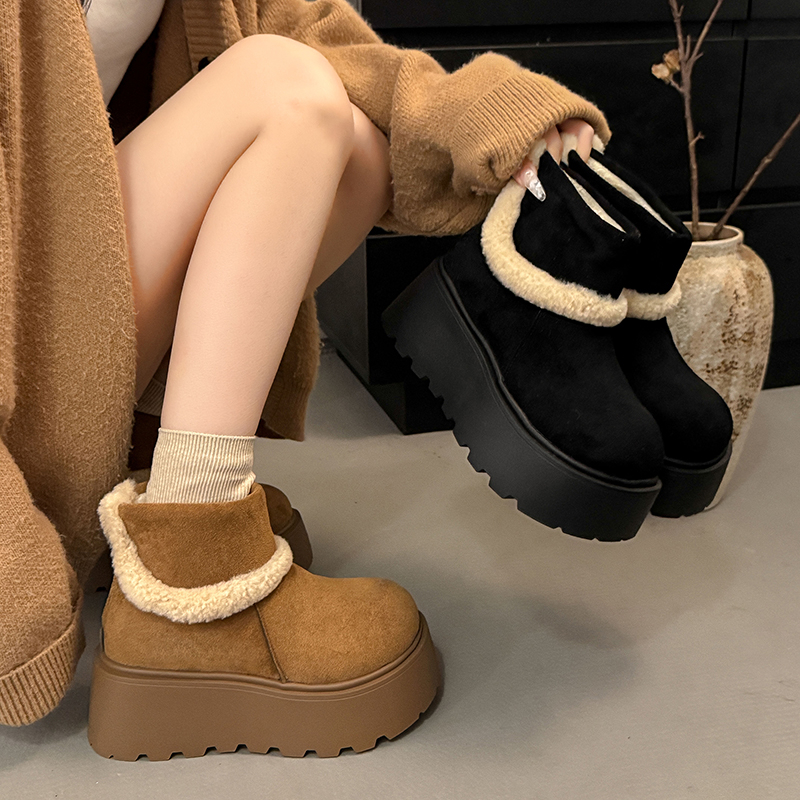 时尚雪地靴防水台中跟高度承托7cm厚底雪地靴冬季