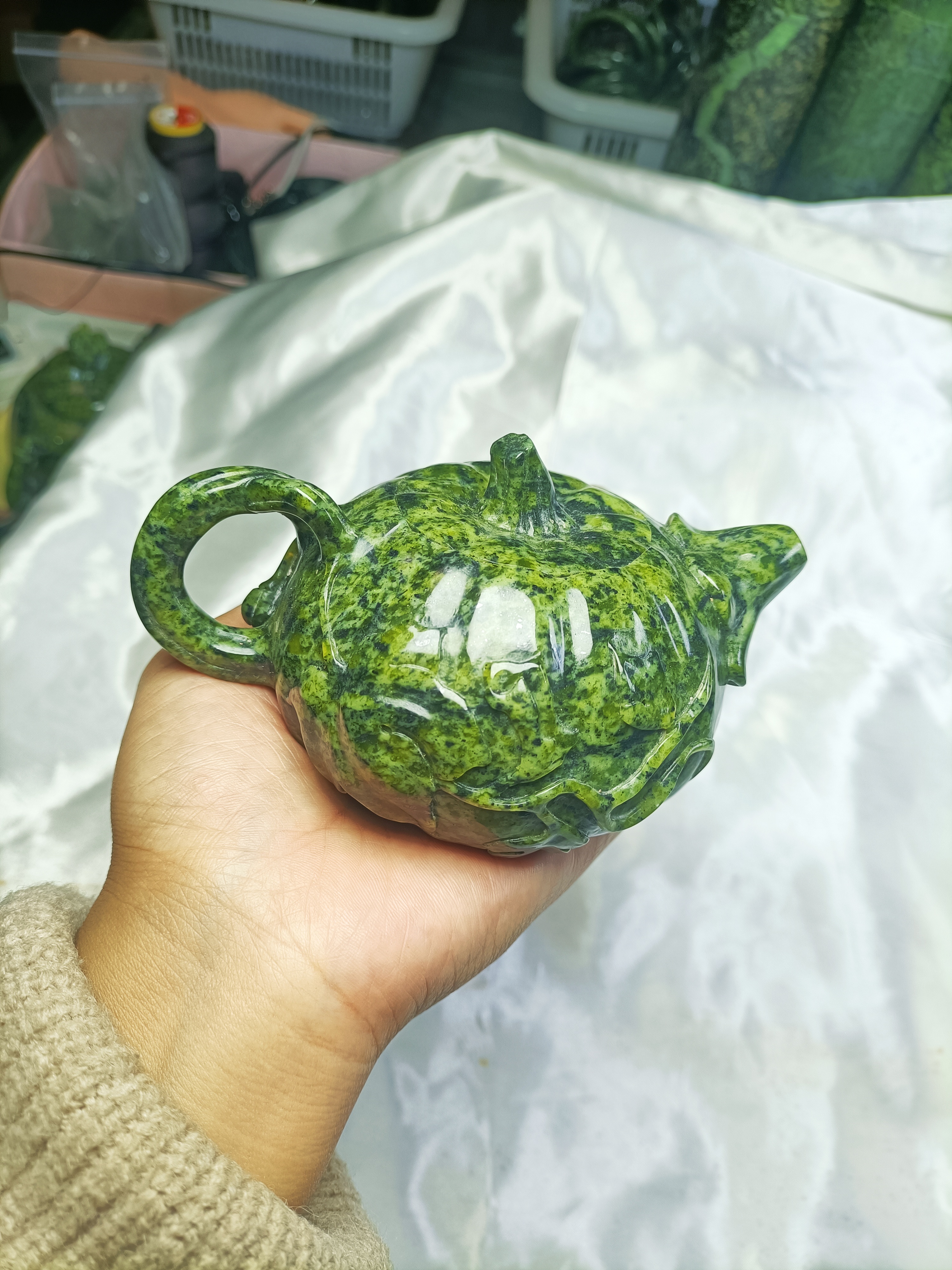 藏玉药王石南瓜茶壶纯手工雕刻黄翠绿大容量创意泡壶