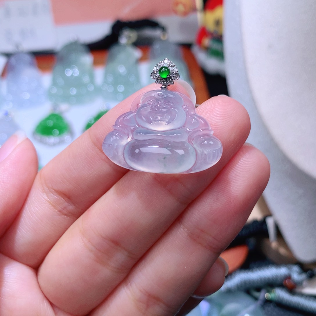 颈饰18K金镶嵌翡翠佛公