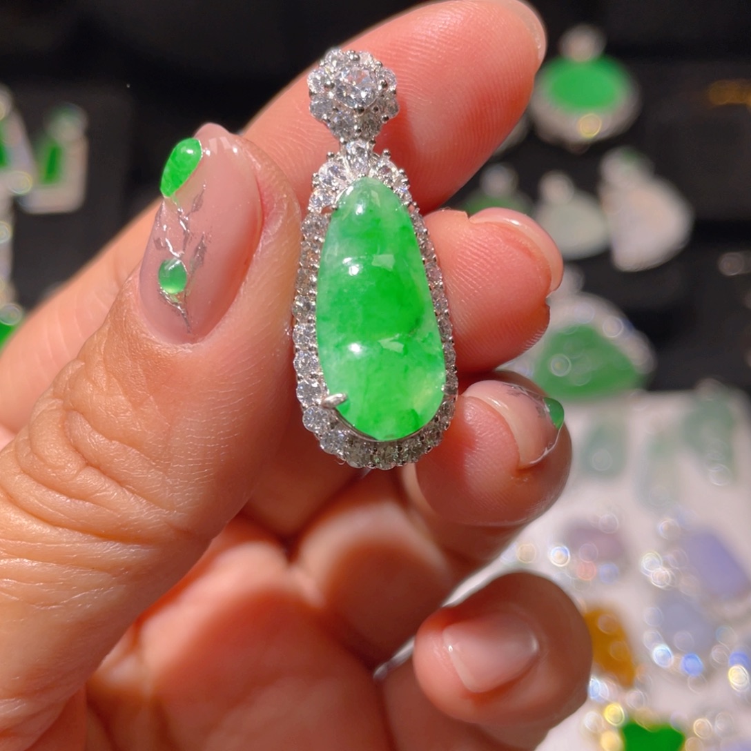 翡翠颈饰银S925镶嵌精品