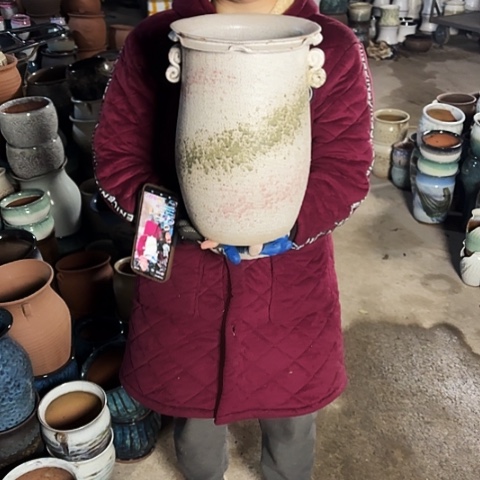 口22高32瑕疵盆子。