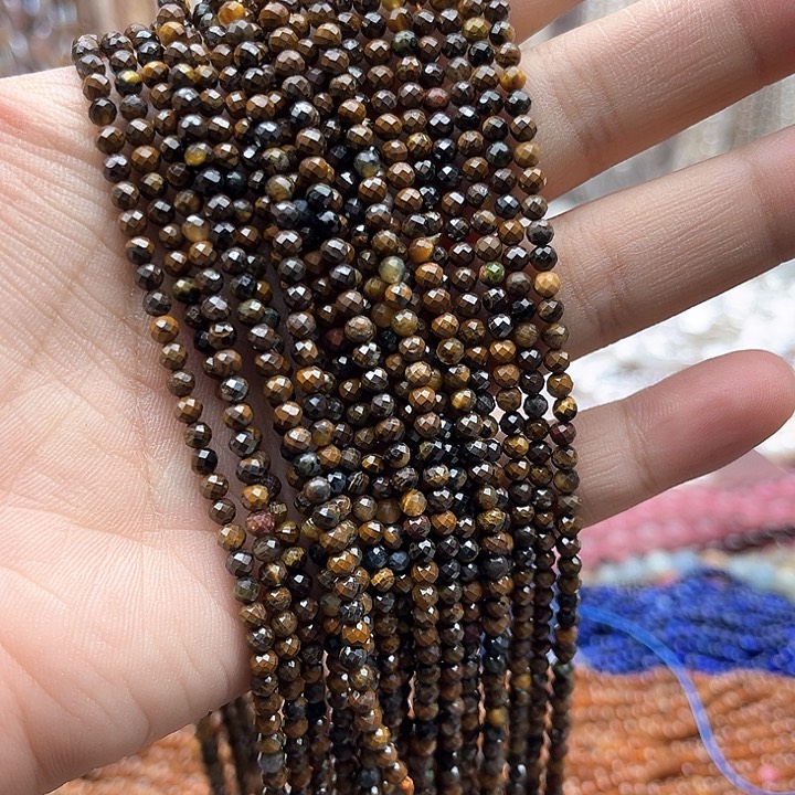 未镶嵌玛瑙/玉髓珠宝半成品一条3mm左右虎眼石刻面