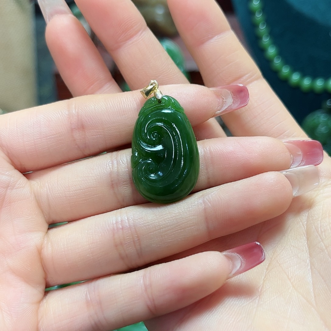 和田玉吊坠银S925镶嵌