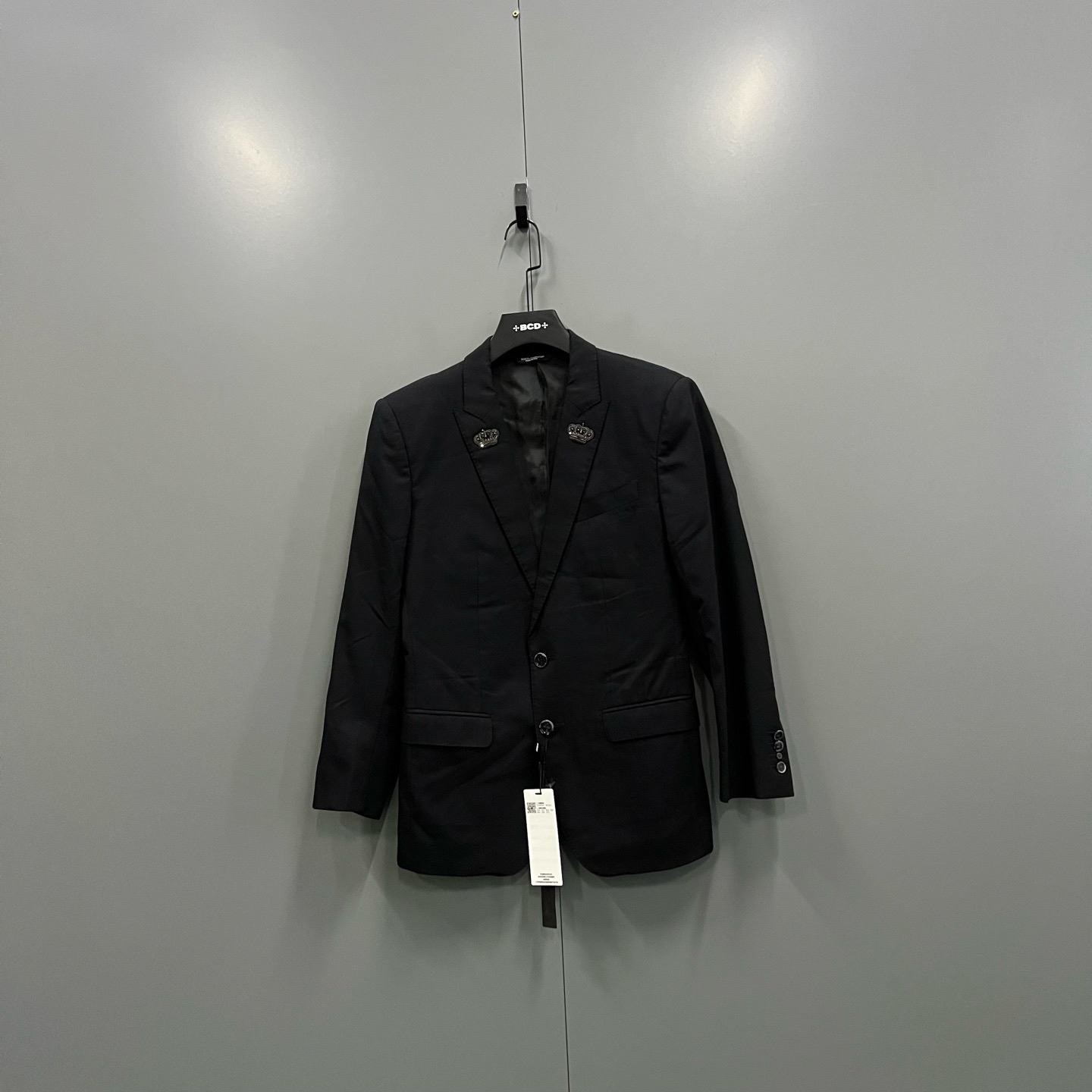 95新 maje jp1231 DG 黑色翻领皇冠刺绣西装 103010