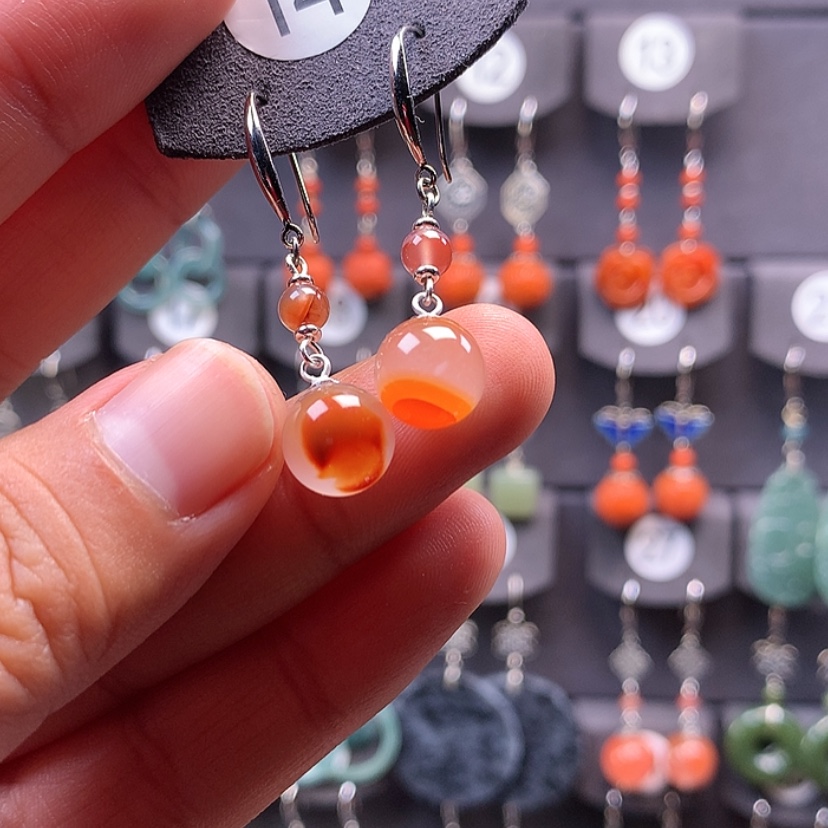 【闪购商品】南红玛瑙耳饰银S925镶嵌感**遇