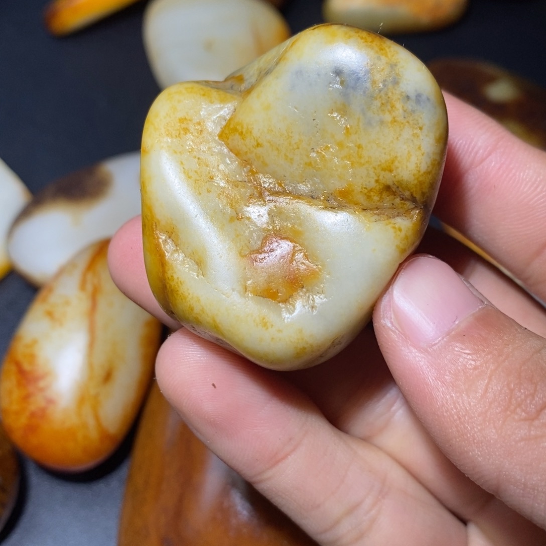 和田玉（子料）未镶嵌珠宝奇石